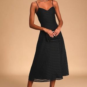 LULU’S Black Midi Dress